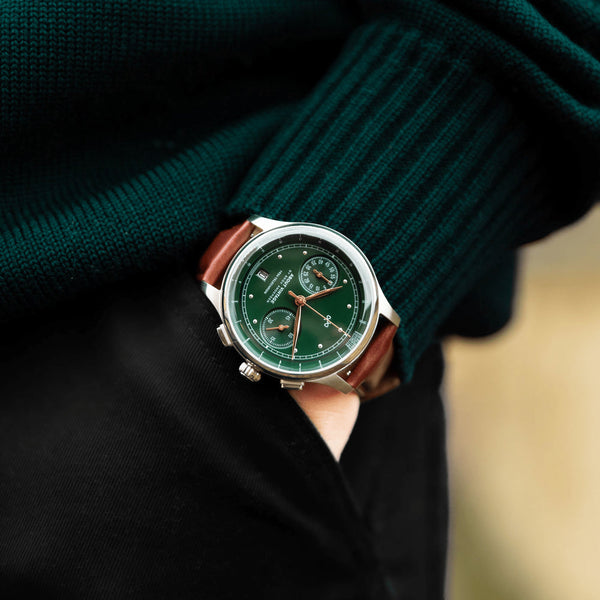 About Vintage 1934 Telechron, Steel / Green