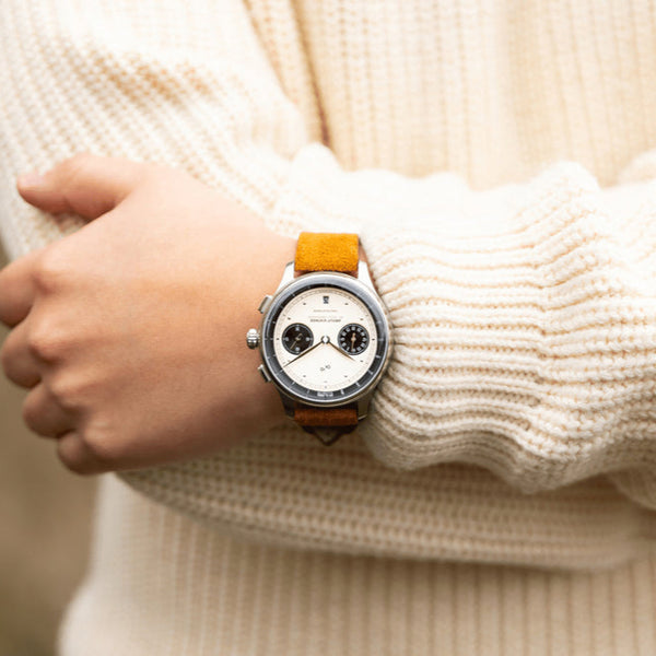 About Vintage 1934 Telechron, Steel / White & Black