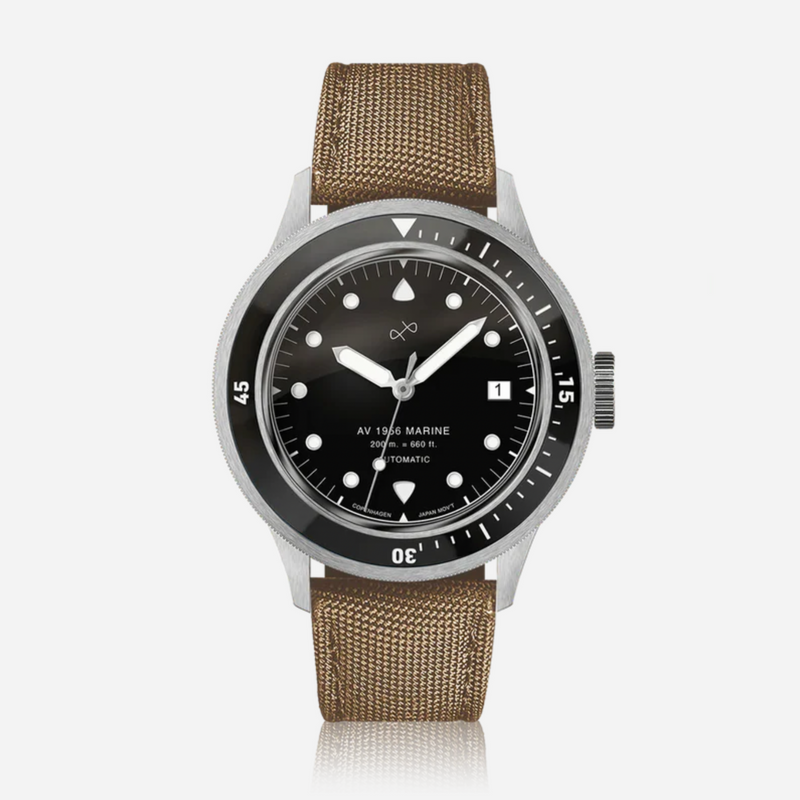 About Vintage 1956 Marine Automatic, Steel / Black