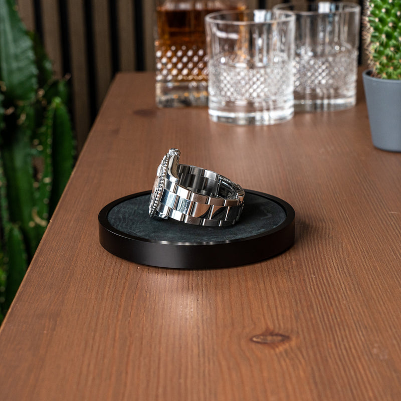 black watchmat with anthracite color leather