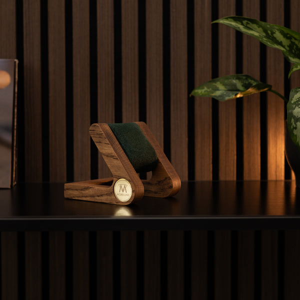 Morelund Watch Stand - Dark Oak - Blue