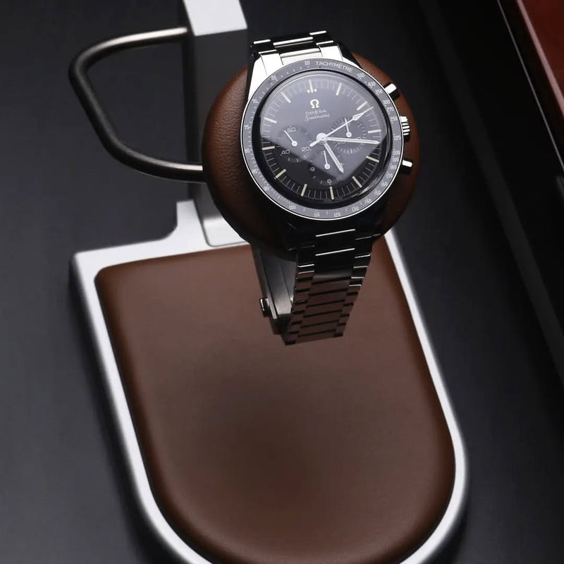 AUBLIQ Watch Stand Silver Brown
