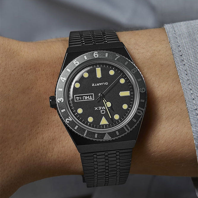 TIMEX Q Timex Reissue All Black