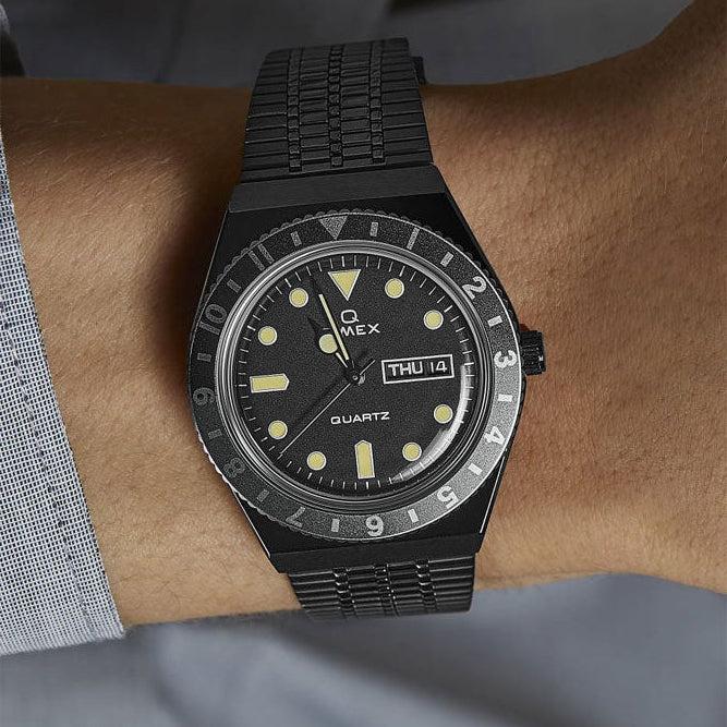 TIMEX Q Timex Reissue All Black