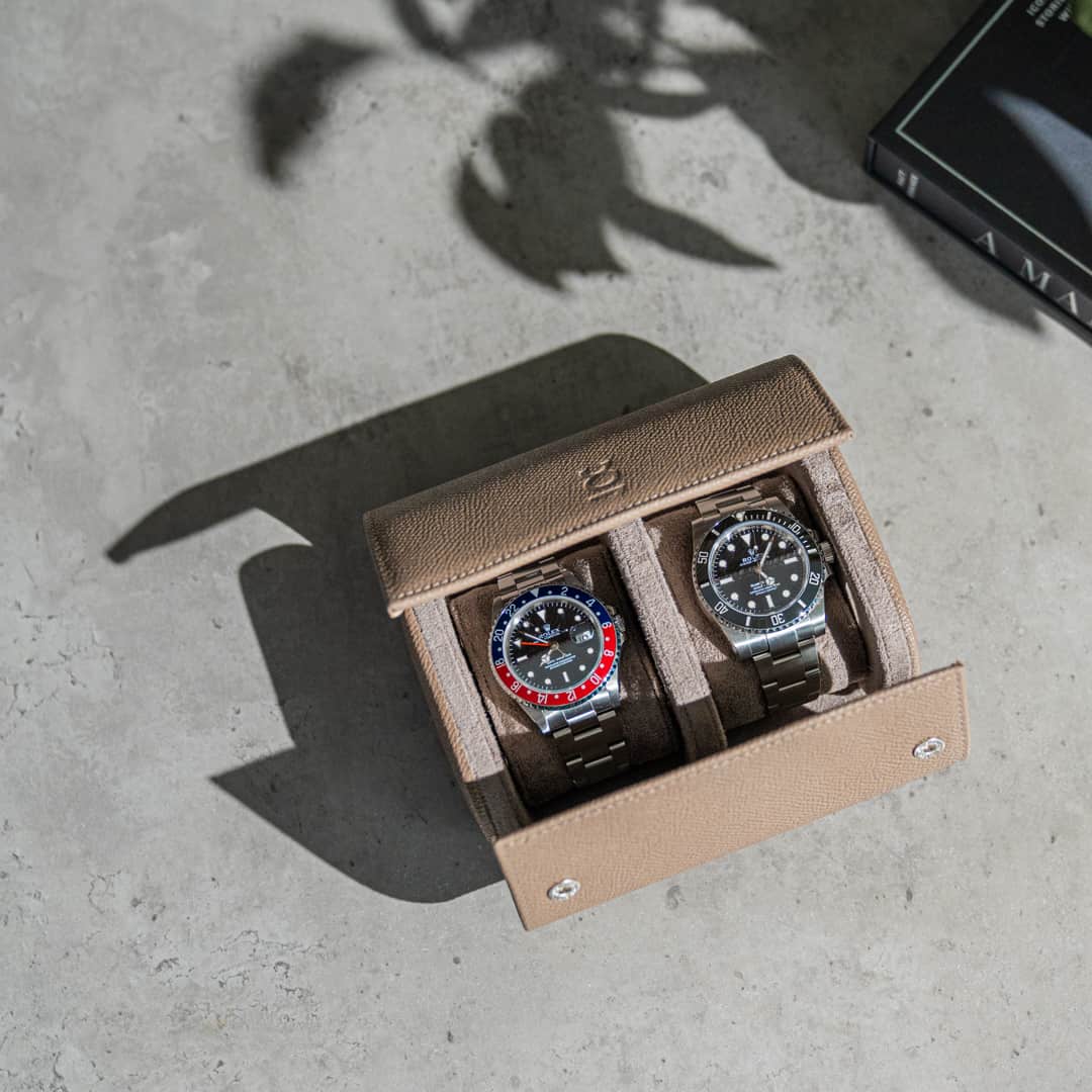 Nevada Desert two slot Watch Roll, Alcantara lined, italian leather, handmade in italy, watch roll, travelroll for watches, travel safely with watches, small watch roll, watch roll interior