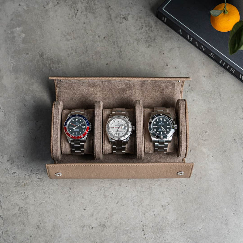 Nevada Desert 3 Slot Watch Roll, Alcantara lined, italian leather, handmade in italy, watch roll, travelroll for watches, travel safely with watches, watch roll interior