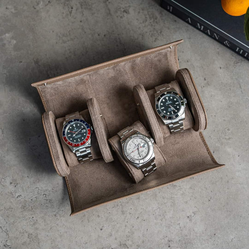Nevada Desert 3 Slot Watch Roll, Alcantara lined, italian leather, handmade in italy, watch roll, travelroll for watches, travel safely with watches, watch roll interior