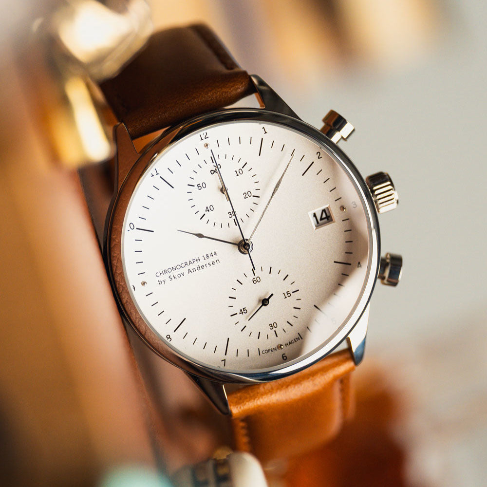 About Vintage Chronograph 1844 Steel / White
