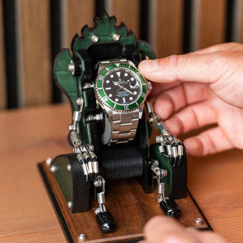 Robot Watch Stand Throne