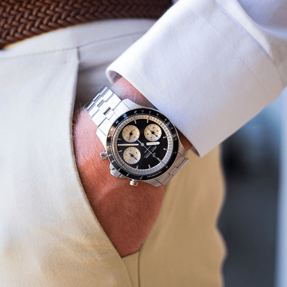 About Vintage Racing Chronograph 1960 Steel / Black