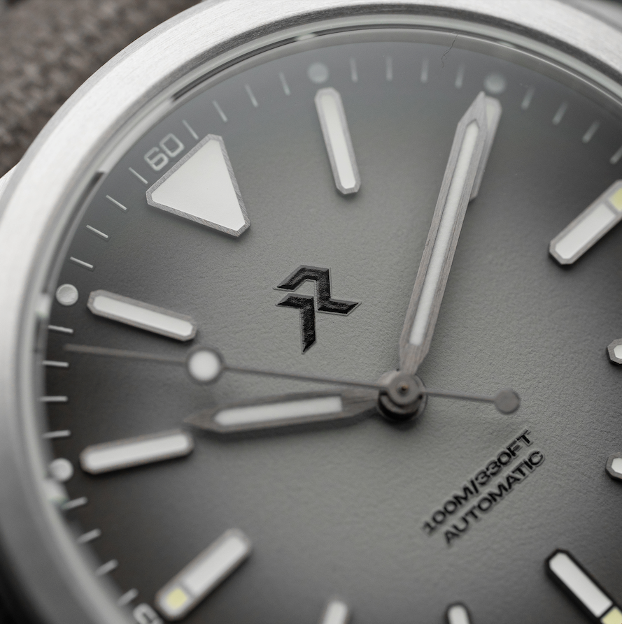 RZE RESOLUTE - Arctic Grey