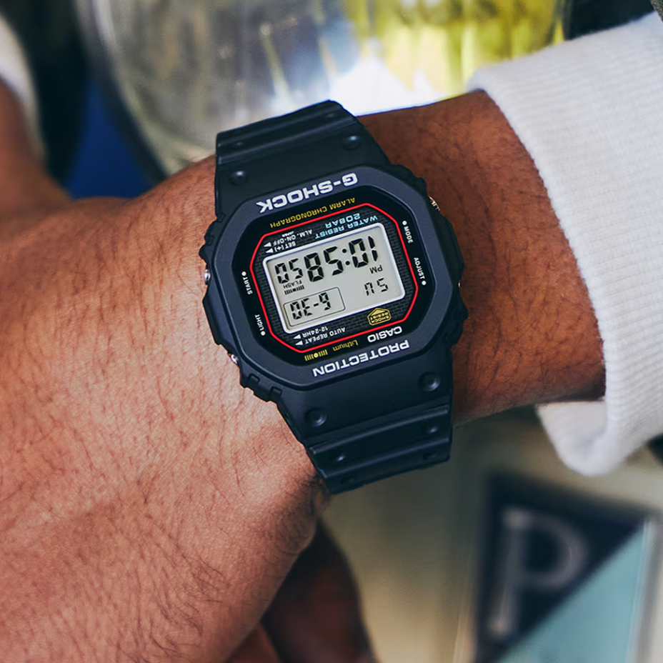 Casio G-Shock GW-M5610U-1ER GW-M5610U-1ER Casio G-Shock GW-M5610U-1ER GW-M5610U-1ER