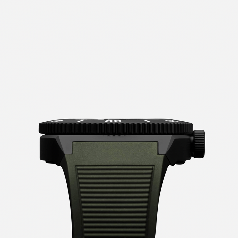 Nautage Diver II – Black/Black – Green Strap