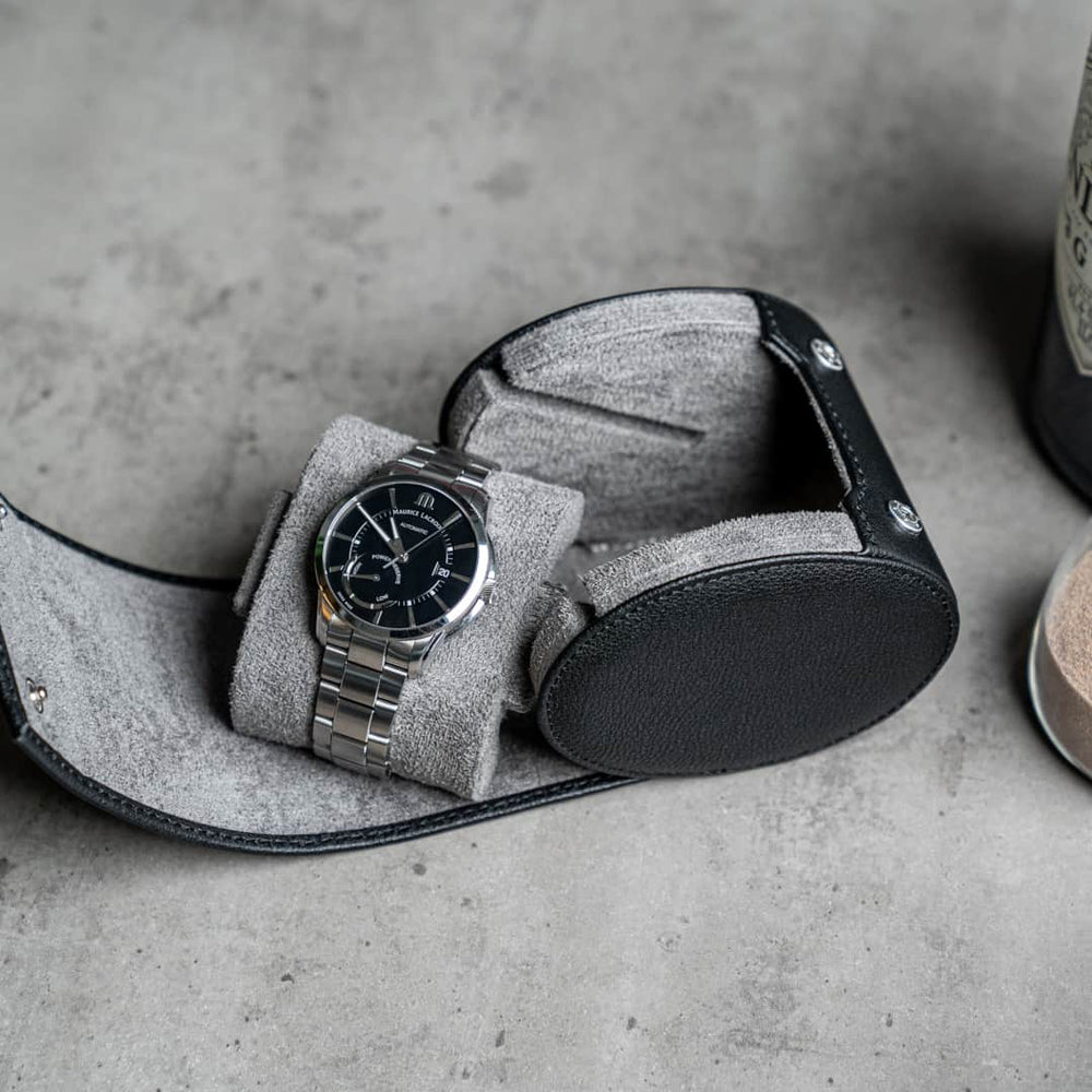 Single Travel Roll - black grey, travel roll for one watch, small travel roll, watch storage, how to travel safely with your watch, compact watch roll, watch roll interior, demonstration