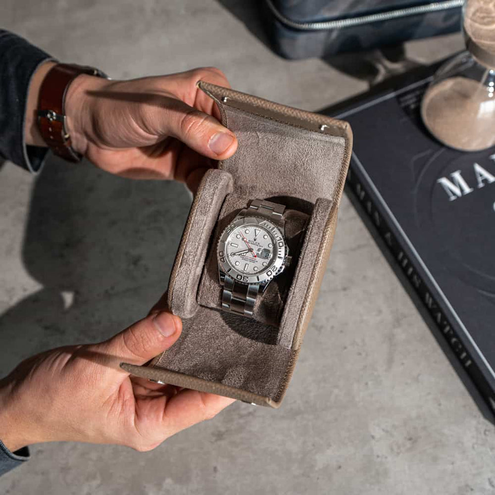 Nevada Desert single Watch Roll, Alcantara lined, italian leather, handmade in italy, watch roll, travelroll for watches, travel safely with watches, small watch roll, watch roll interior