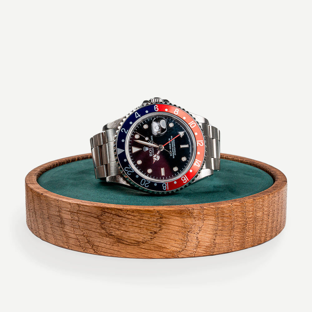 Products Morelund Watchmat, Oak and green leather, scandinavian design, watch display, watch home decor