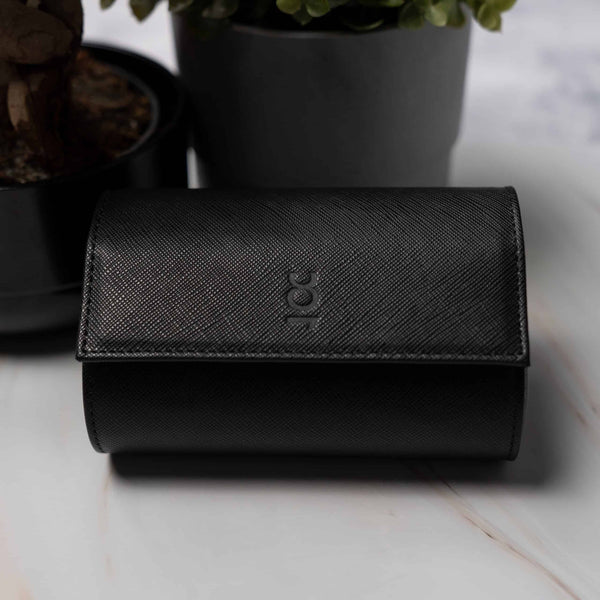watch roll in black